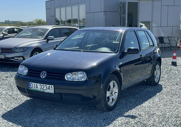 dolnośląskie Volkswagen Golf cena 9900 przebieg: 159000, rok produkcji 2002 z Wojkowice